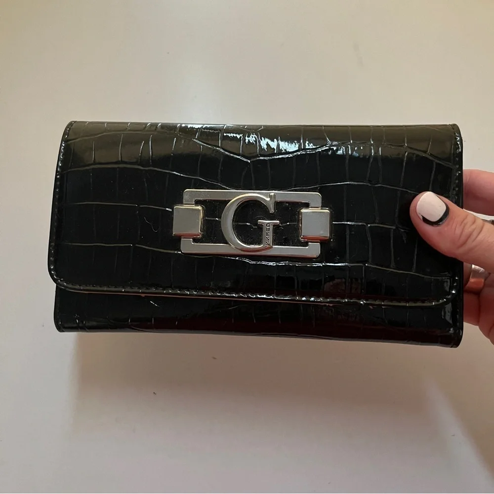 Guess Black Croc-Embossed Wallet with Silver Logo Clasp – 7” Width